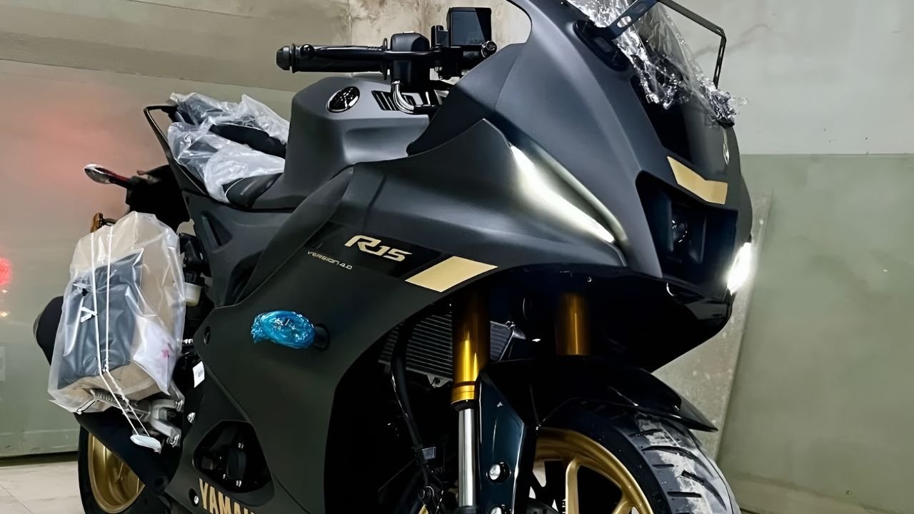 Yamaha R15 V4 2025